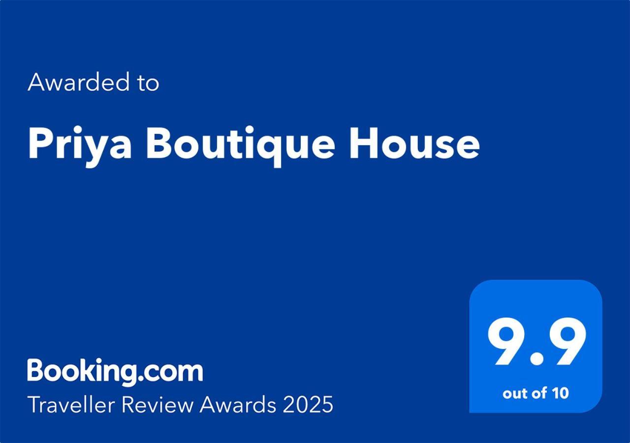 Bed and Breakfast Priya Boutique House Бангкок Экстерьер фото